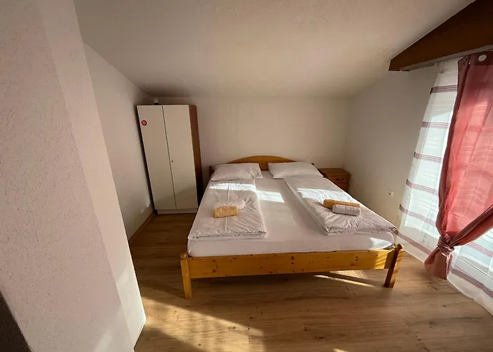 Marina Alpen Haus Guest house Zell am See
