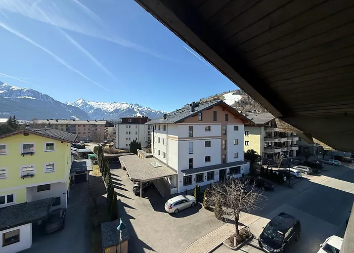 Marina Alpen Haus Zell am See