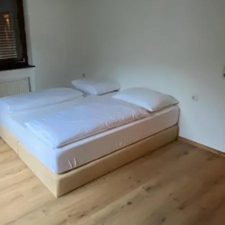 Marina Alpen Haus Zell am See